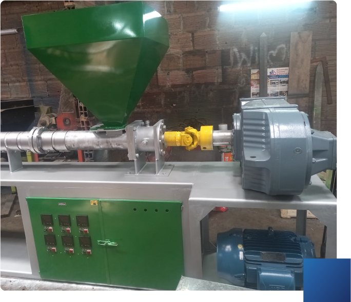 Extursora para plásticos reciclados